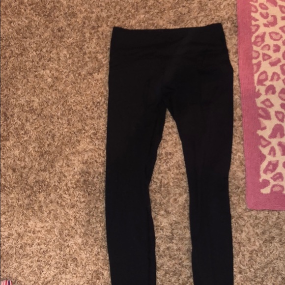 Lulu lemon leggings - Picture 2 of 3